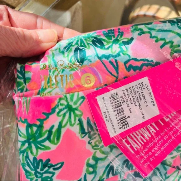 Lilly Pulitzer Luxletic Corso Crop Pant UPF 50 - Picture 4 of 5